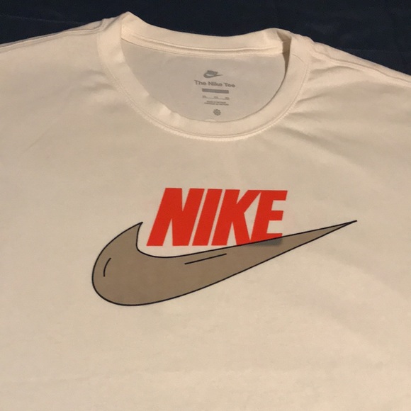 Nike Purpose Moves Us T-shirt - Picture 4 of 10